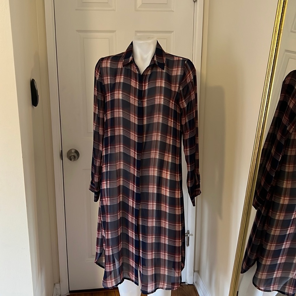 Forever 21 long sleeve shirt